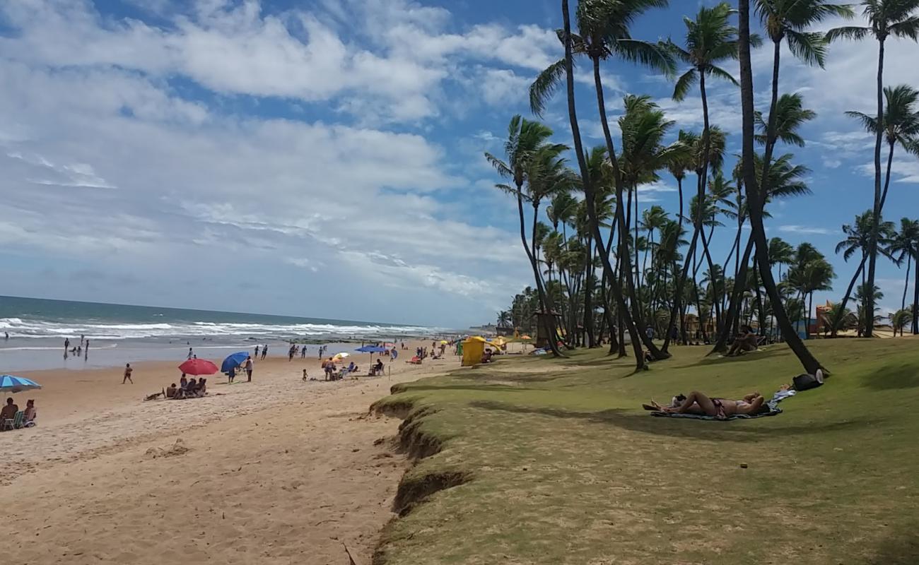 Photo de Praia de Villas do Atlantico avec sable beige de surface