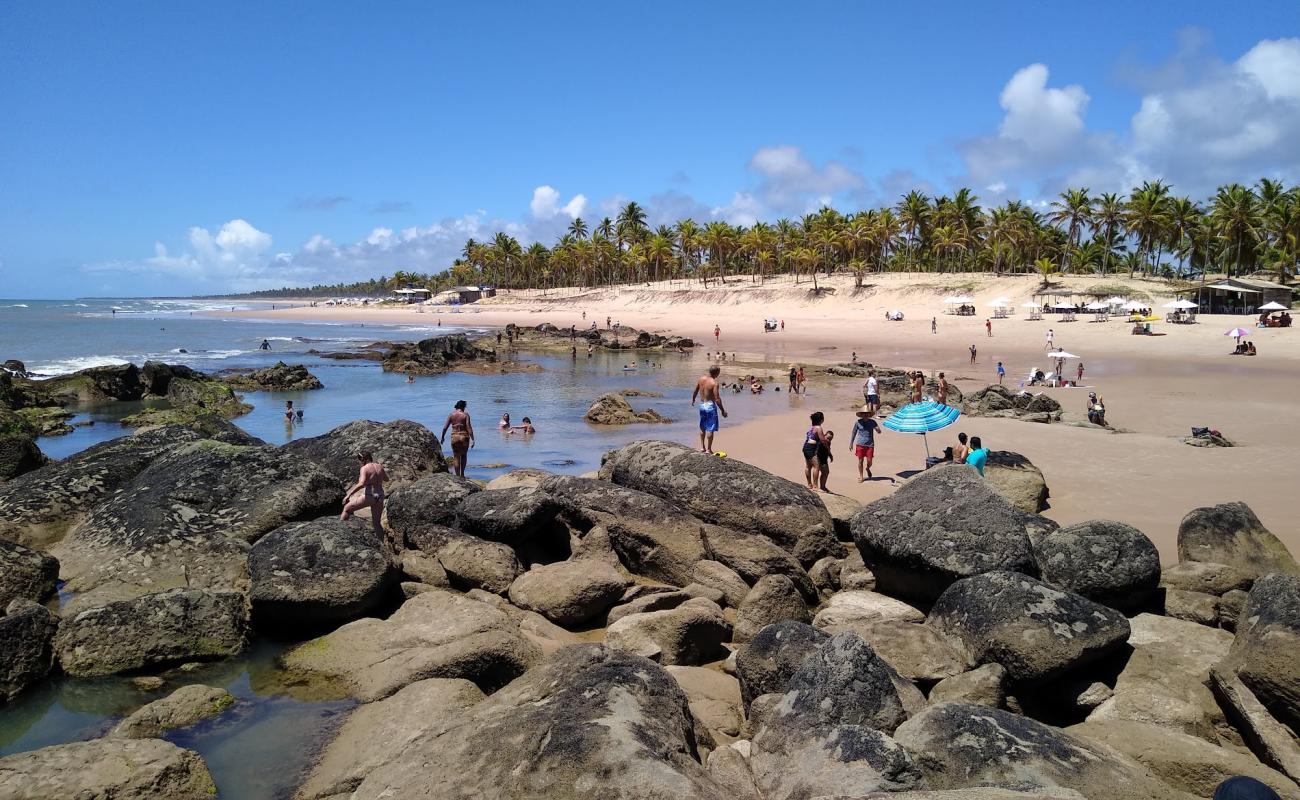 Photo de Praia de Santo Antonio avec sable lumineux de surface