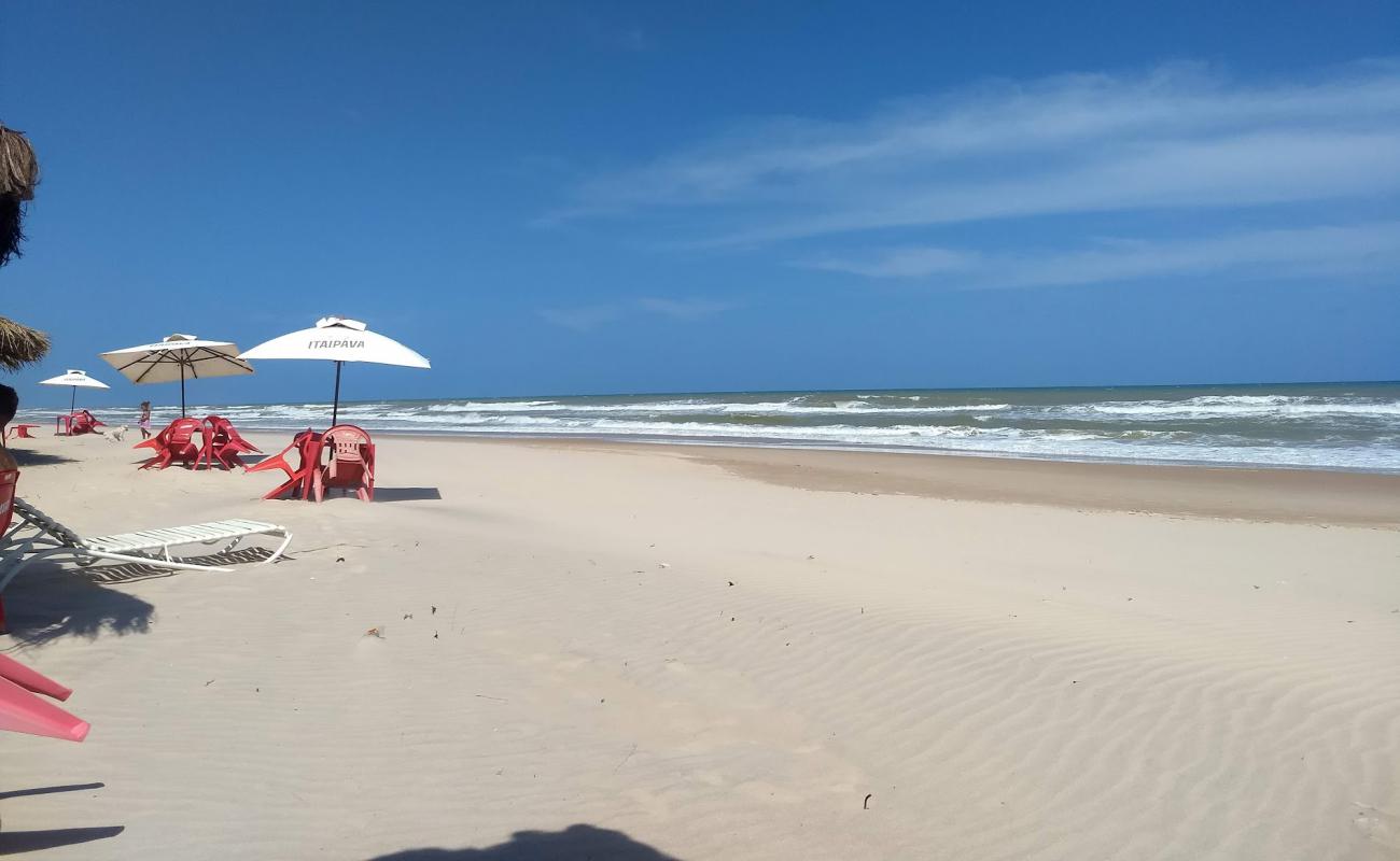 Photo de Praia de Massarandupio avec sable fin et lumineux de surface