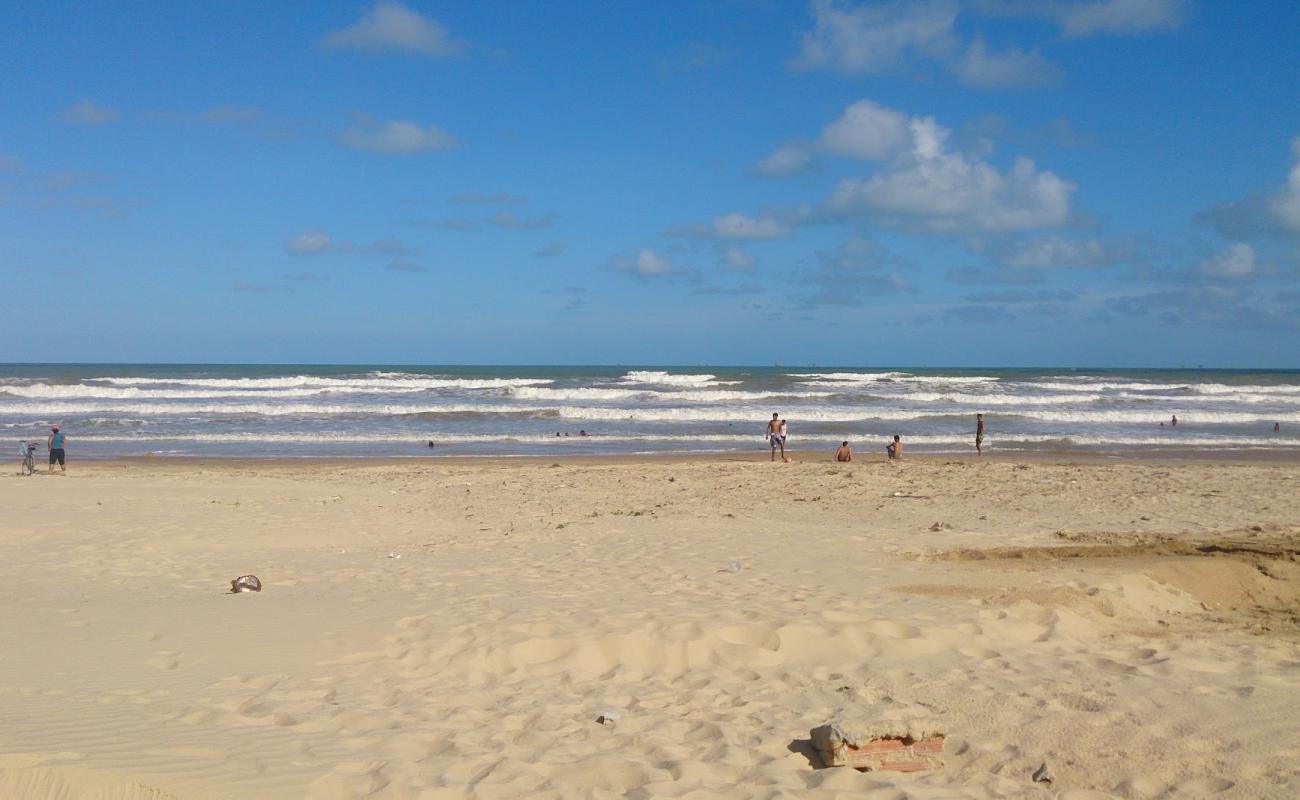 Photo de Praia do Porto avec sable fin et lumineux de surface