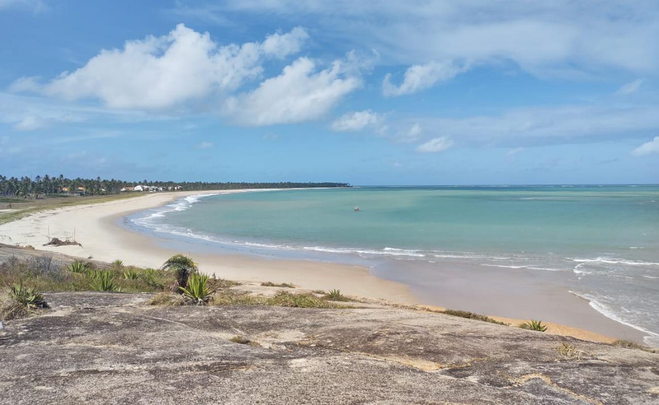 Photo de Praia de Mamucabinhas avec sable lumineux de surface