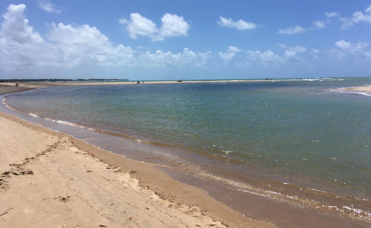 Photo de Praia Boca da Barra avec sable lumineux de surface