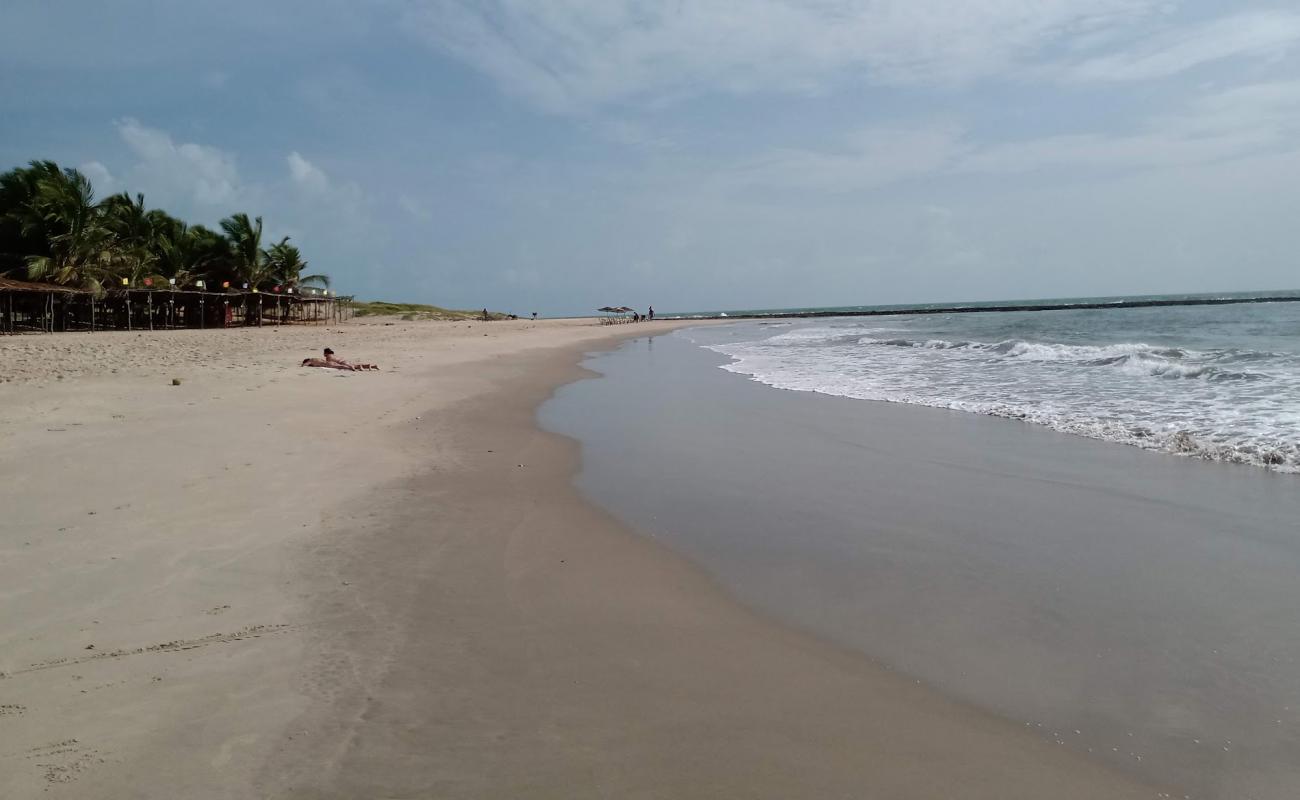 Photo de Plage des Tranchées avec sable beige de surface