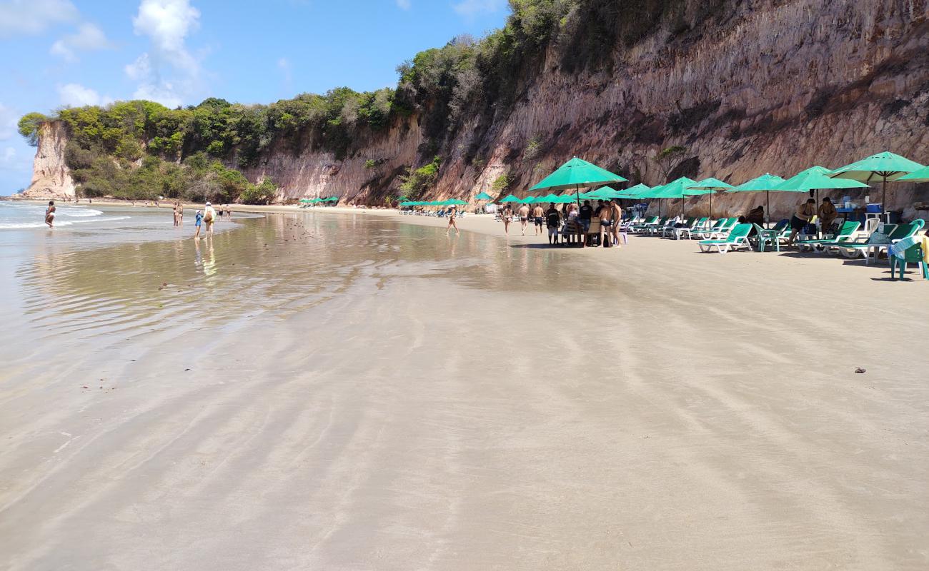 Photo de Plage Baia dos Golfinhos Pipa avec sable lumineux de surface