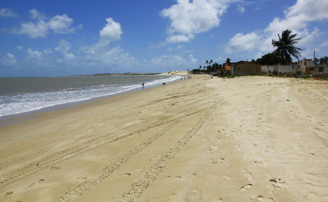 Photo de Plage de Pititinga avec sable beige fin de surface