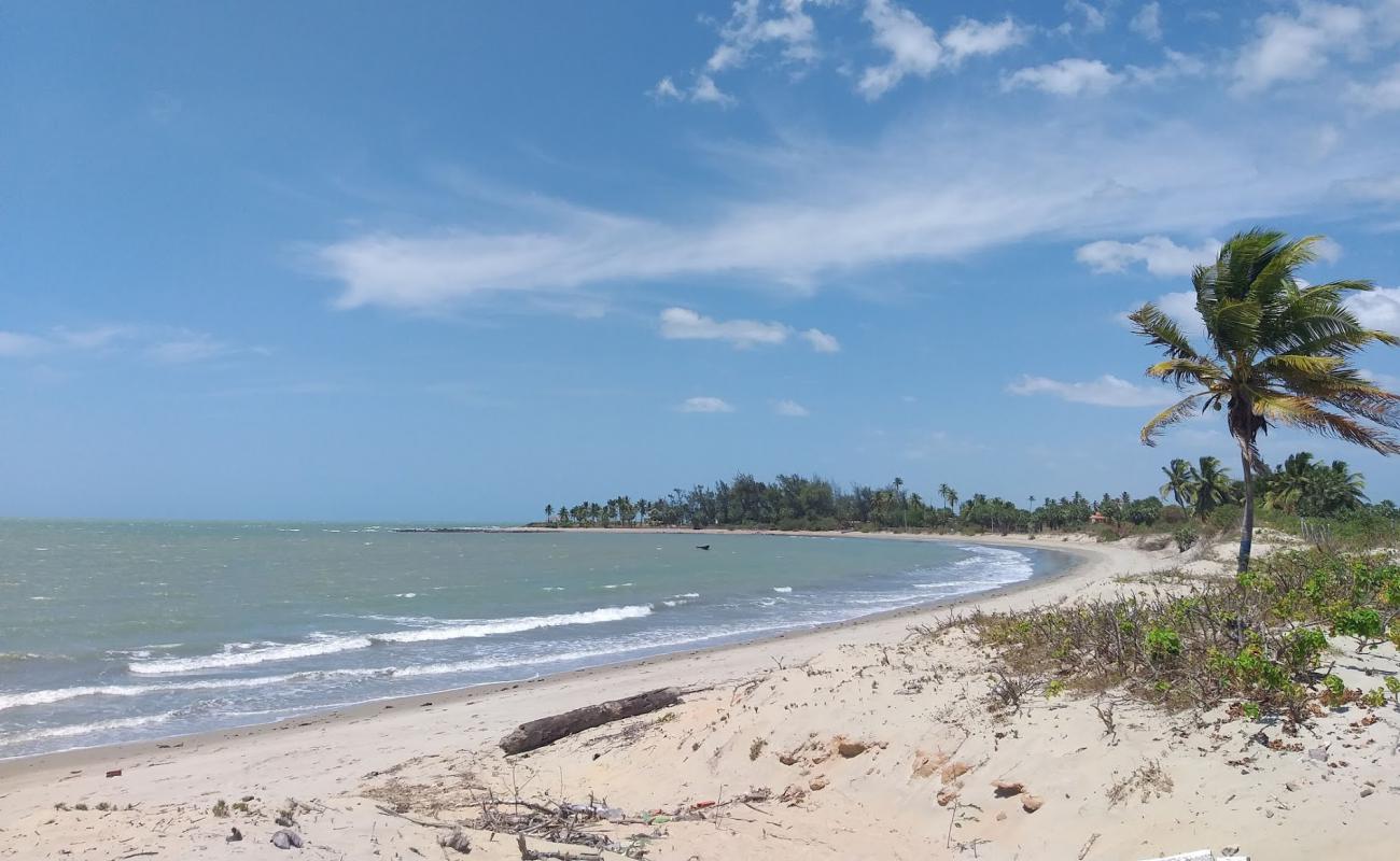 Photo de Praia do Sardim avec sable lumineux de surface