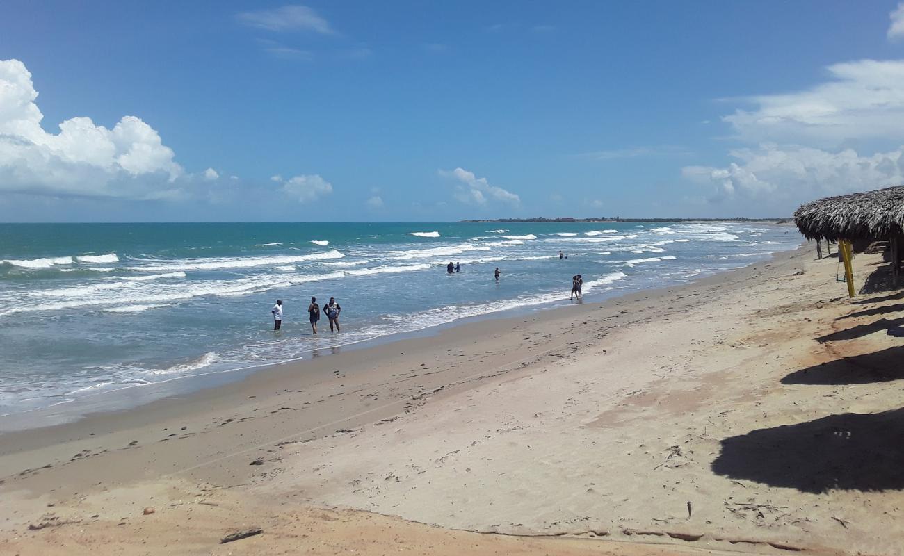 Photo de Praia do Arrombado avec sable lumineux de surface