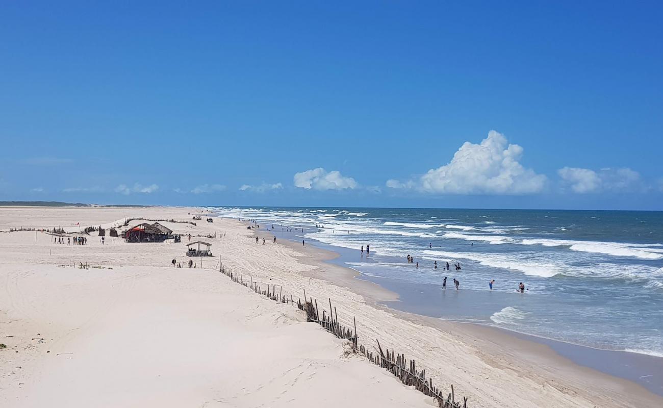 Photo de Praia De Cabure avec sable lumineux de surface