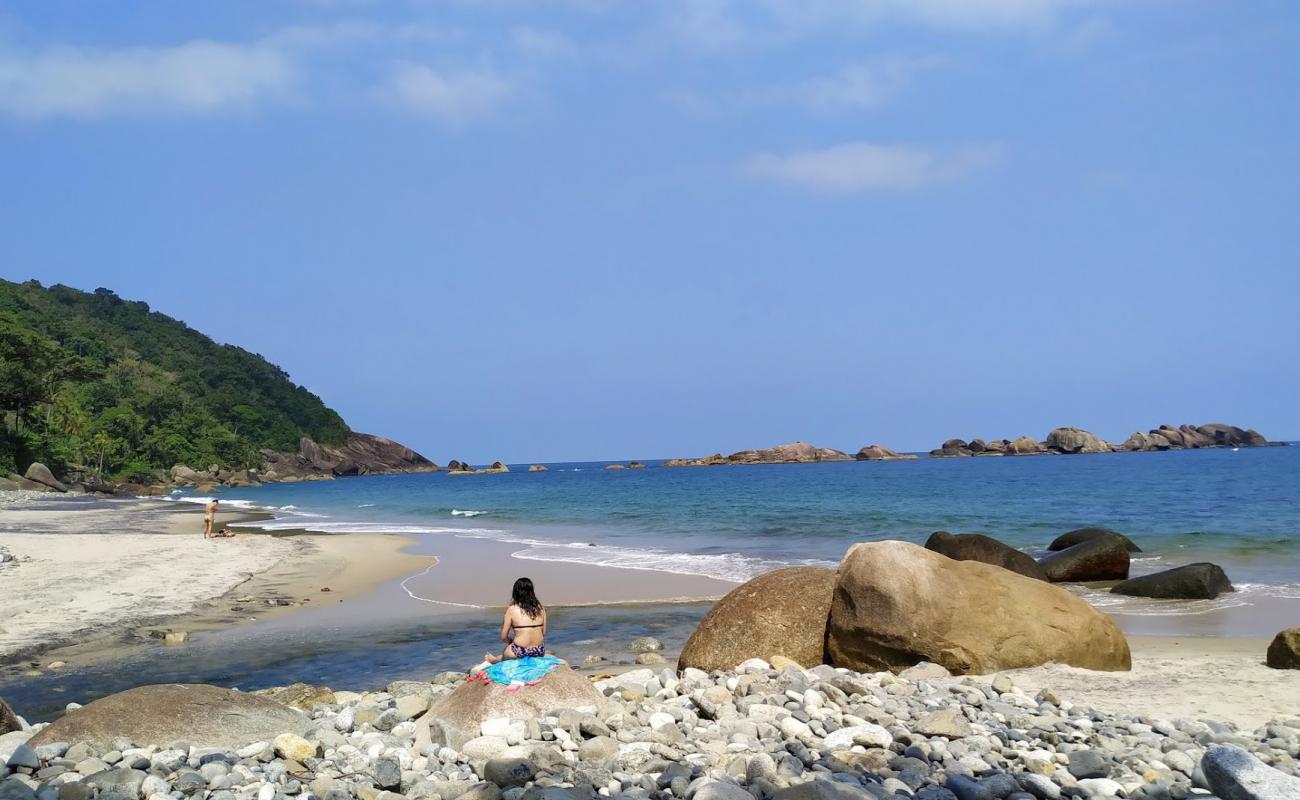 Photo de Praia das Enchovas avec sable lumineux de surface