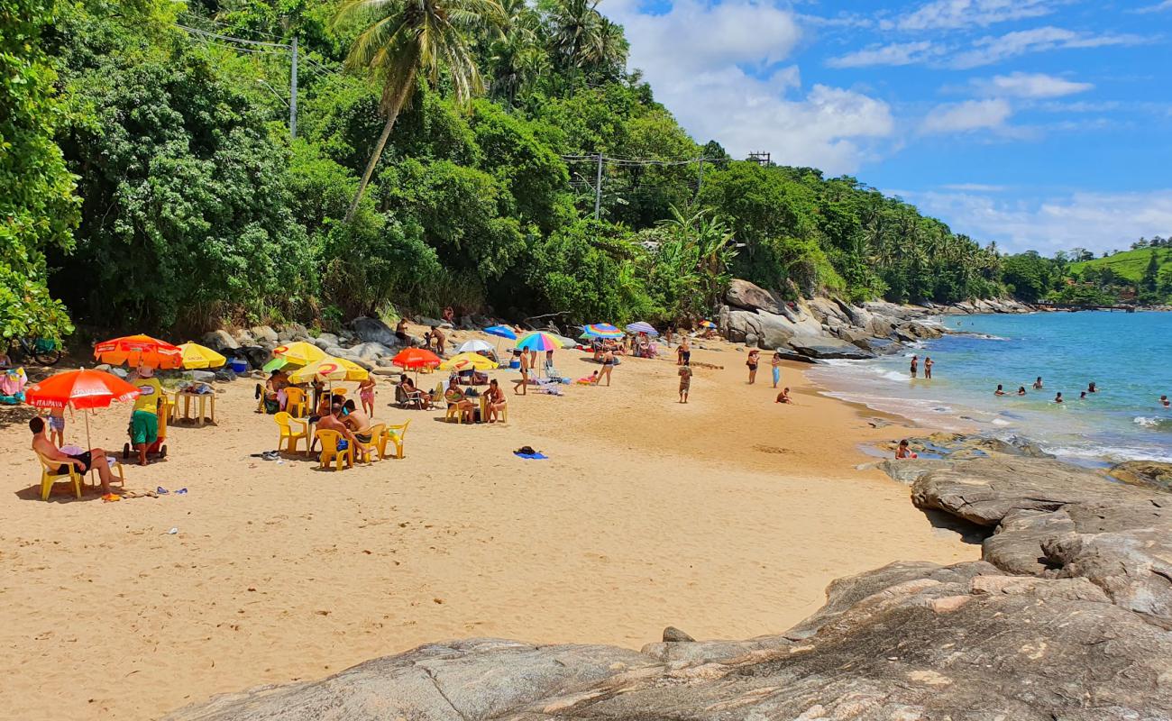 Photo de Praia do Oscar avec sable beige de surface