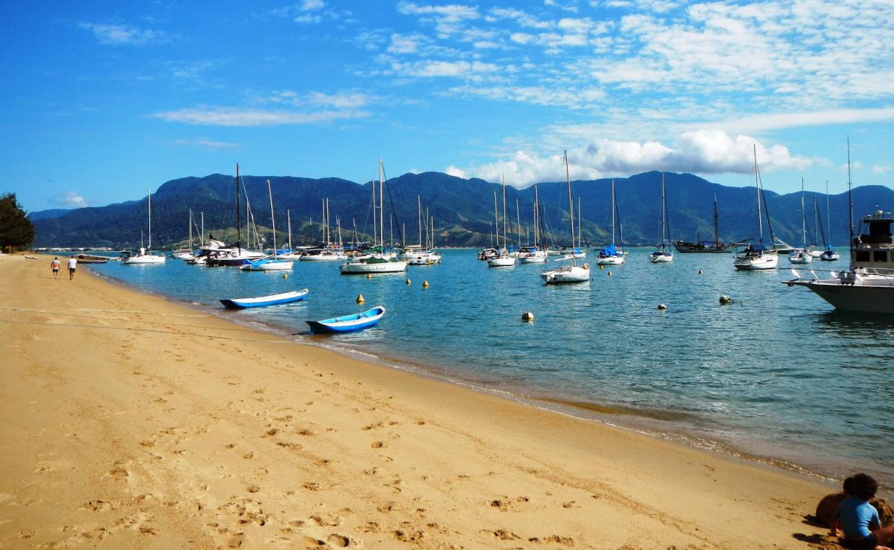 Photo de Praia do Saco da Capela avec sable beige de surface