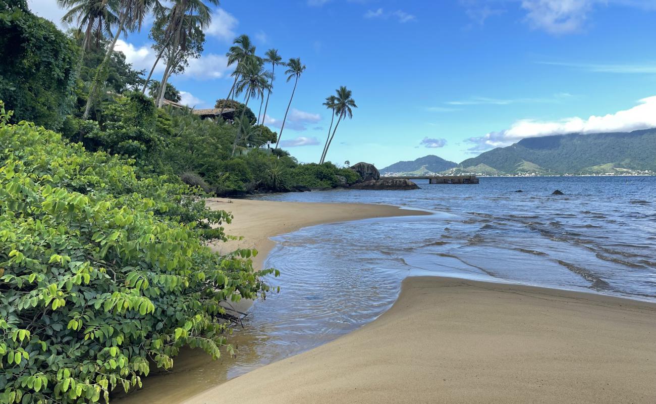 Photo de Praia Pedra do Sino avec sable lumineux de surface