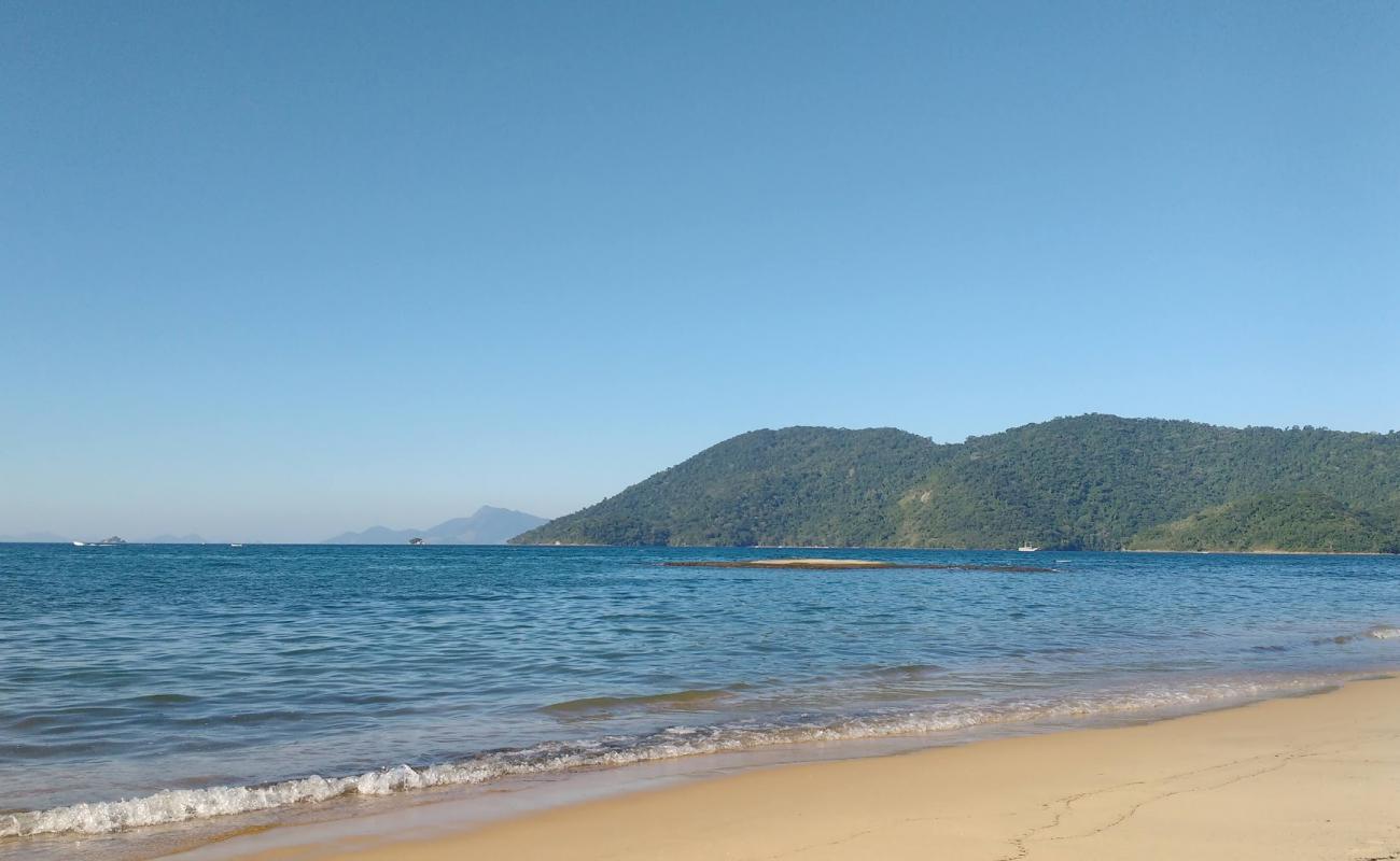 Photo de Praia de Fora avec sable fin et lumineux de surface