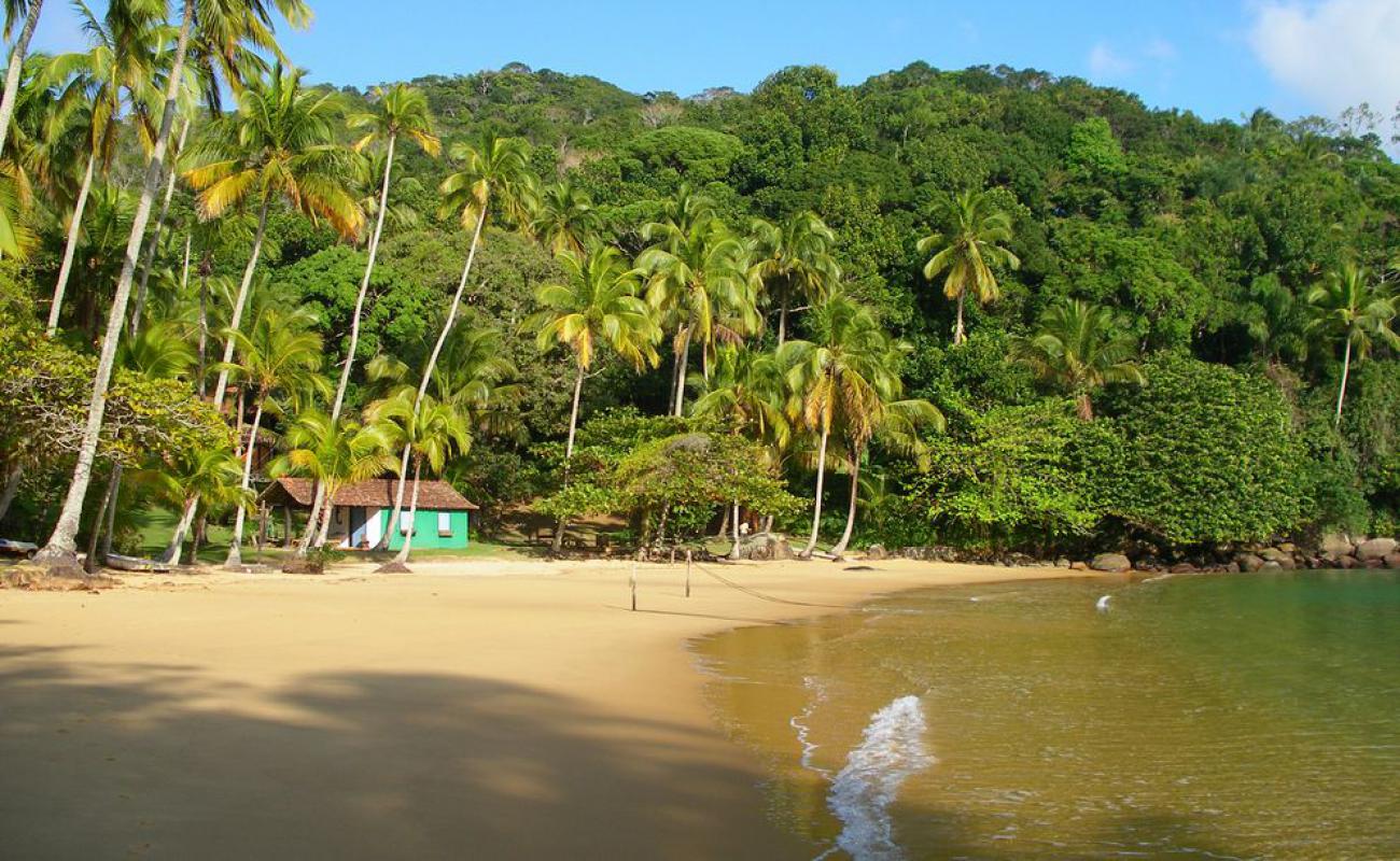 Photo de Praia da Aroeira avec sable lumineux de surface