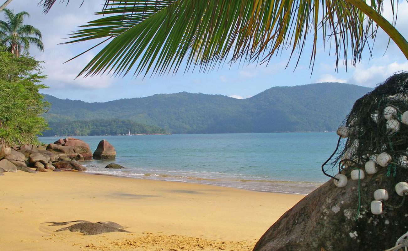 Photo de Praia de Arrecifes avec sable beige de surface