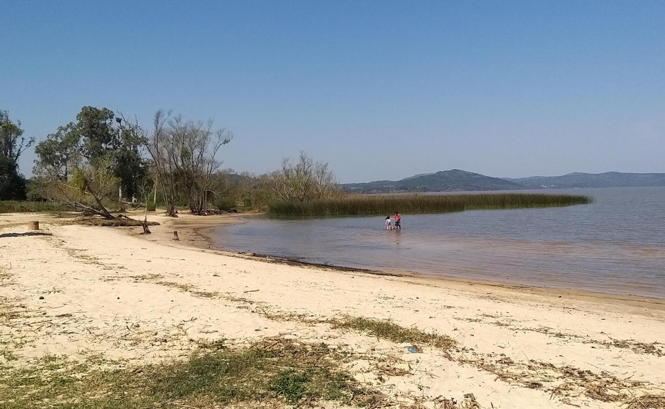 Photo de Praia de Itapua avec sable beige de surface