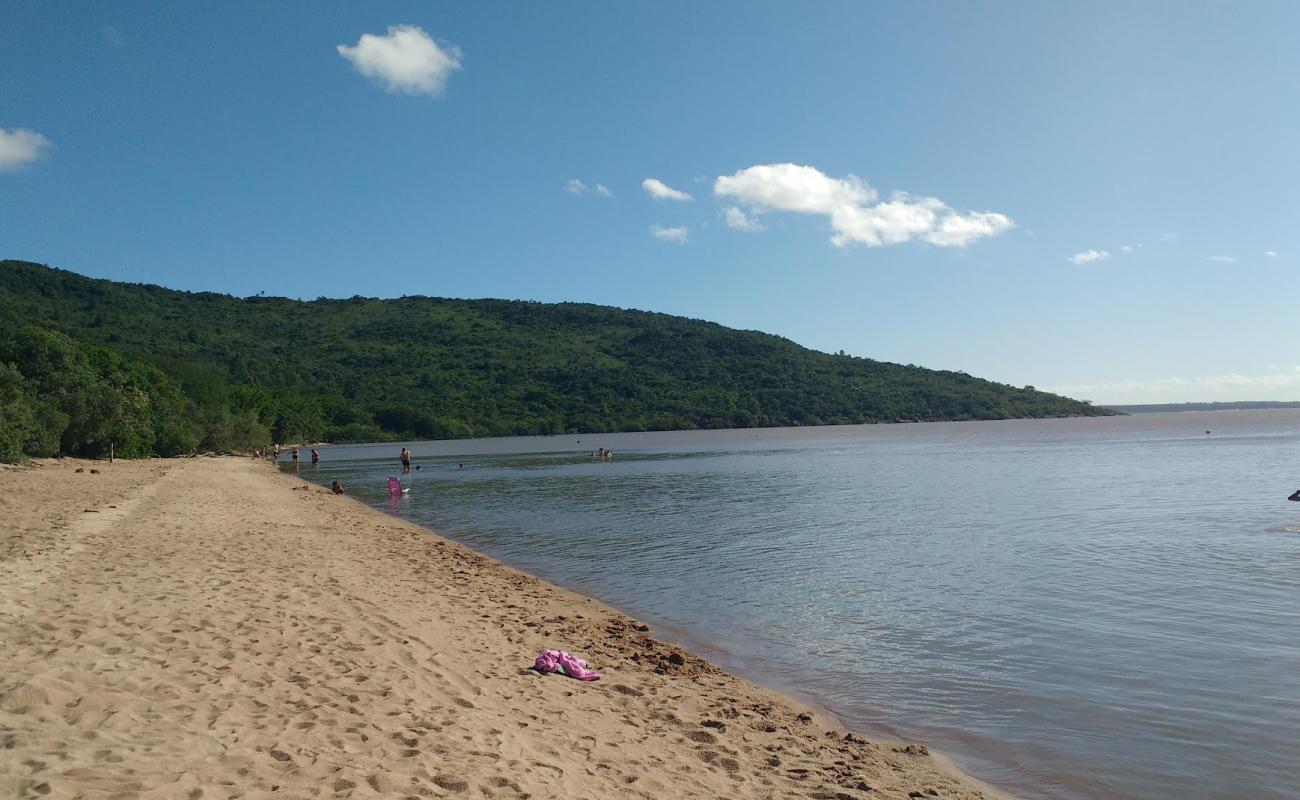 Photo de Praia das Pombas avec sable beige de surface