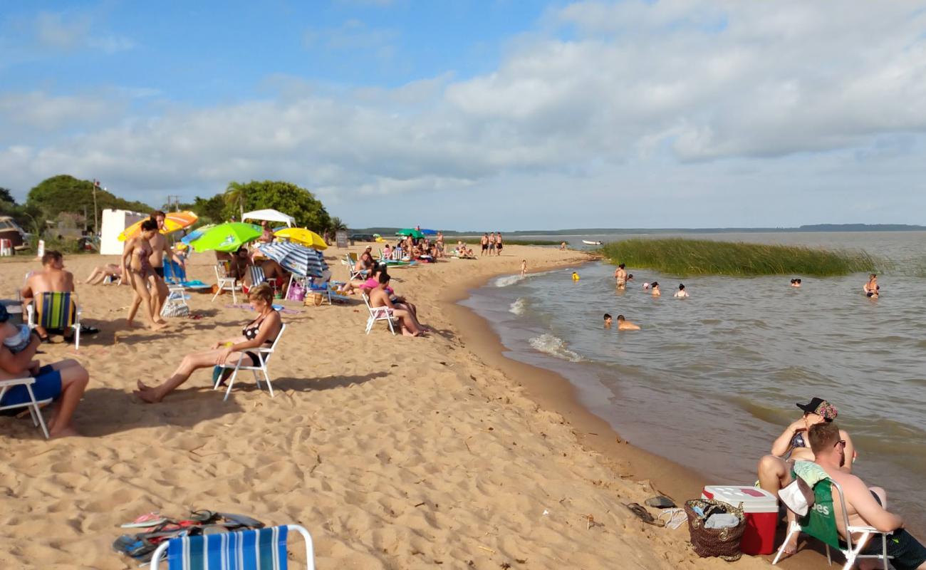 Photo de Praia do Pinvest avec sable beige de surface