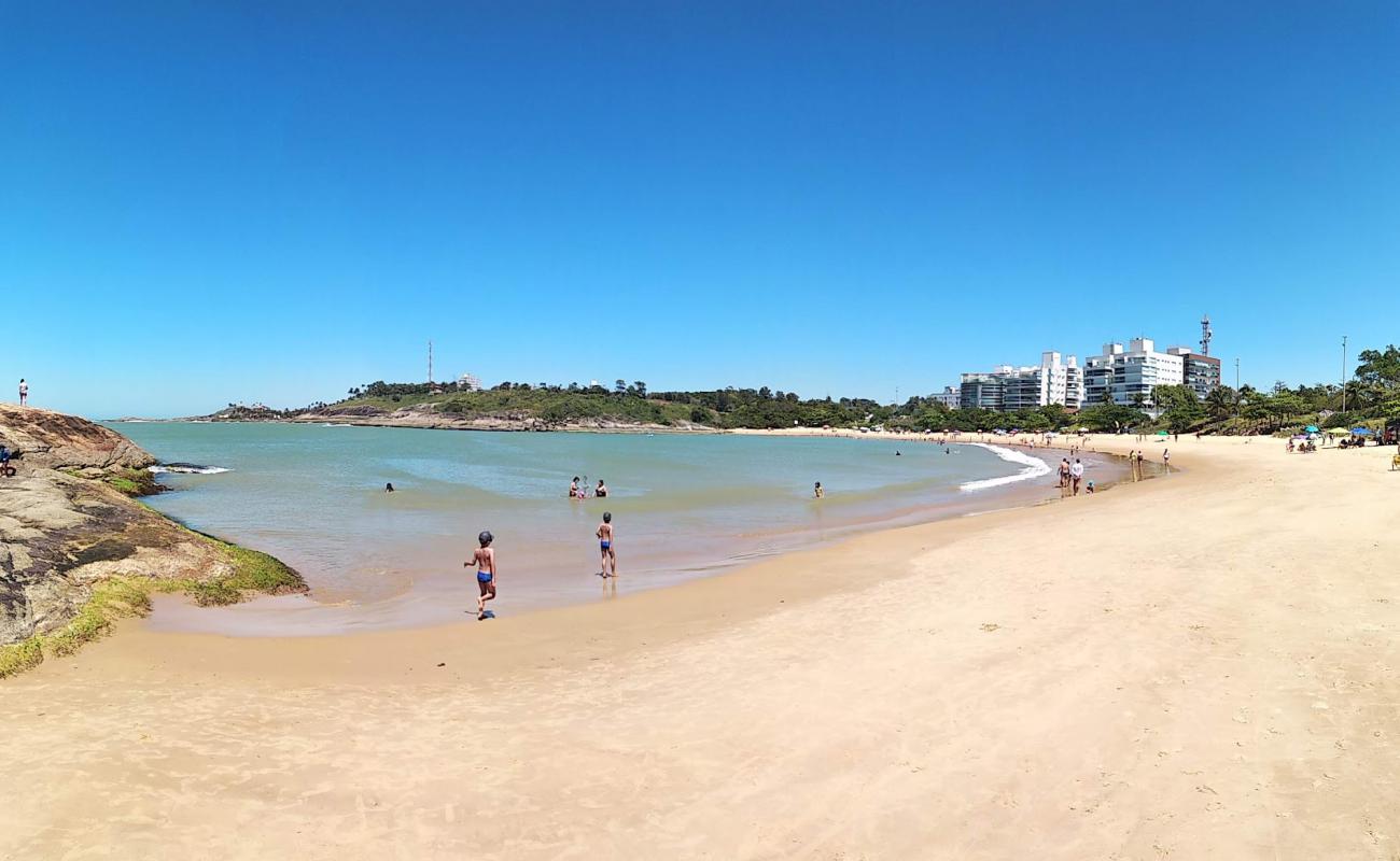 Photo de Praia da Bacutia avec sable fin et lumineux de surface