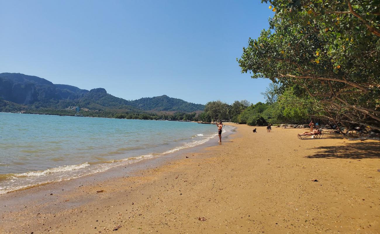 Photo de Joy Beach avec sable beige de surface