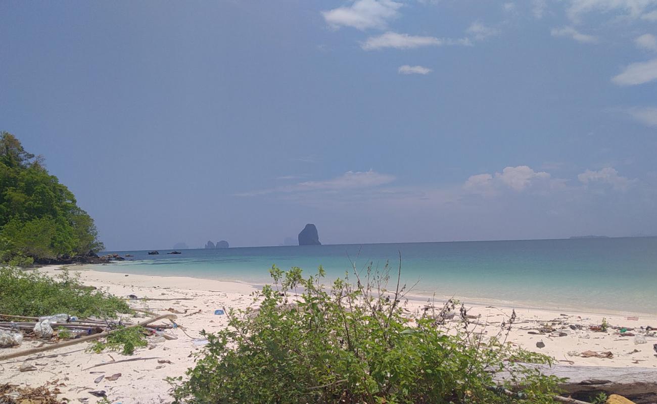 Photo de Ko Don Beach avec sable blanc de surface