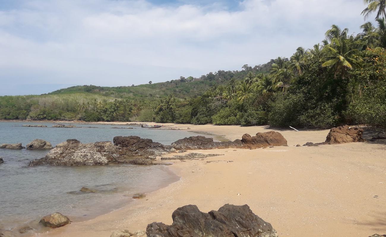 Photo de Panyang Beach avec sable beige de surface