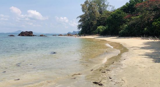 Stone Bridge Beach