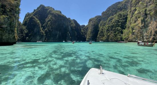 Plage de la lagune de Pi Leh