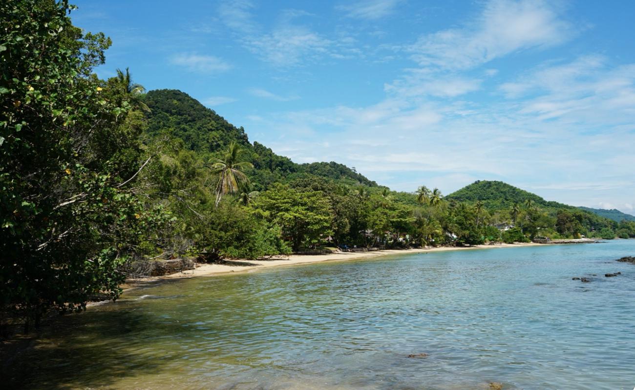 Photo de Klong Jark II Beach avec sable beige de surface