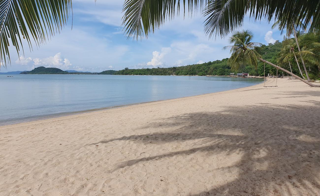 Photo de Plage Coconut avec sable fin et lumineux de surface