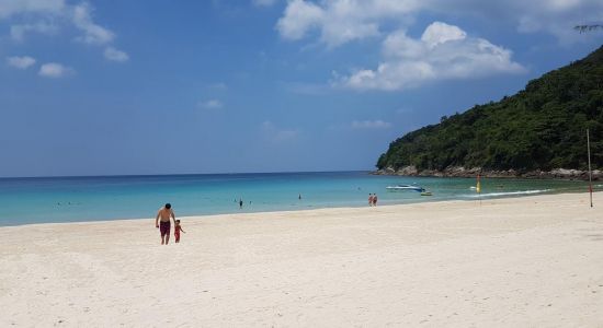 Plage de Karon Noi