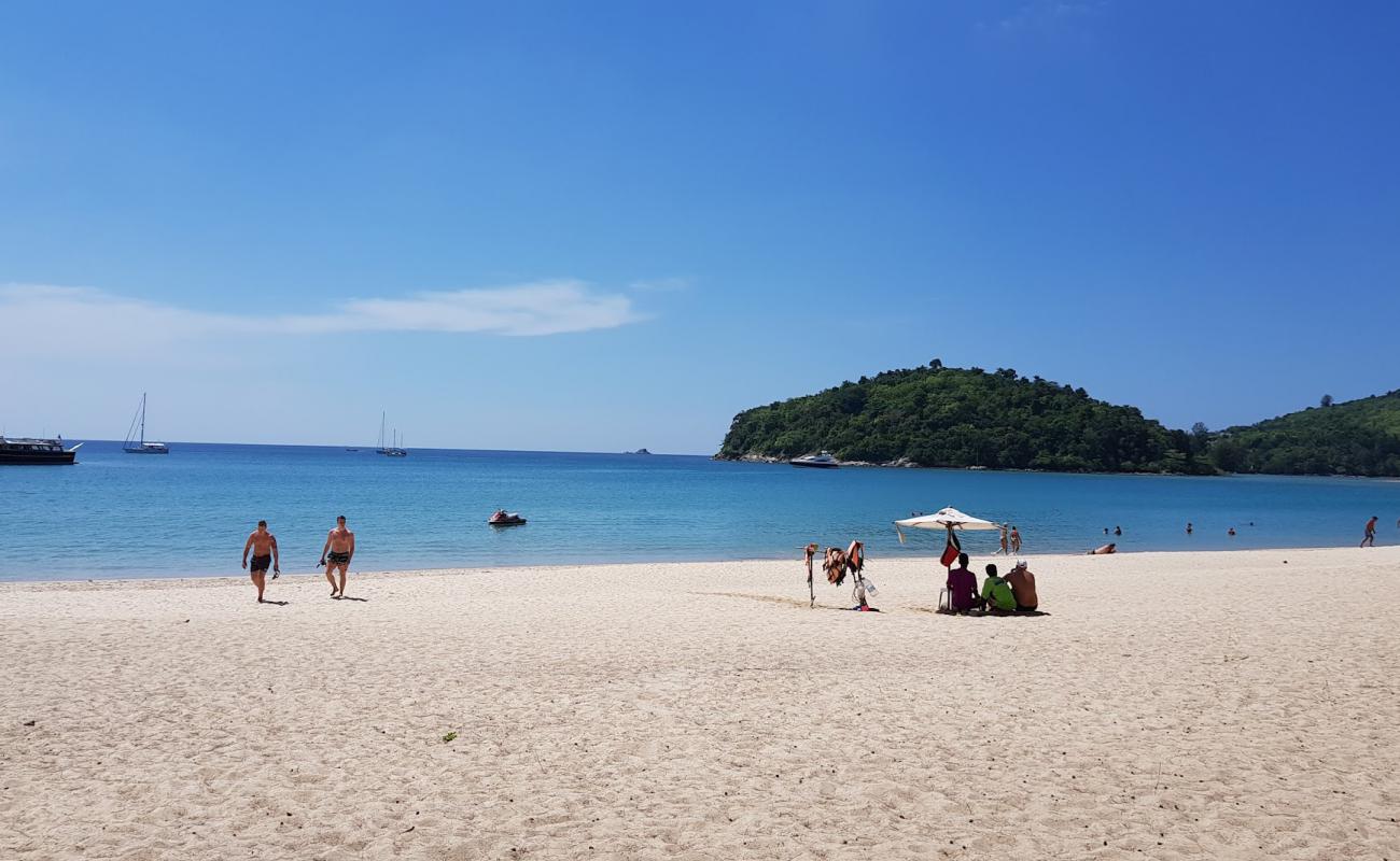 Photo de Plage de Layan avec sable beige fin de surface
