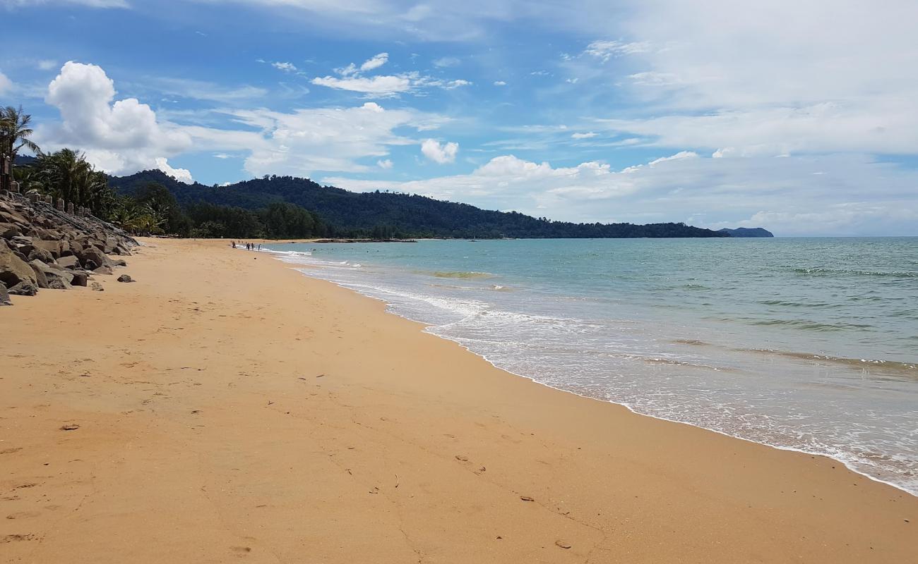 Photo de Bang Niang Beach avec sable fin et lumineux de surface