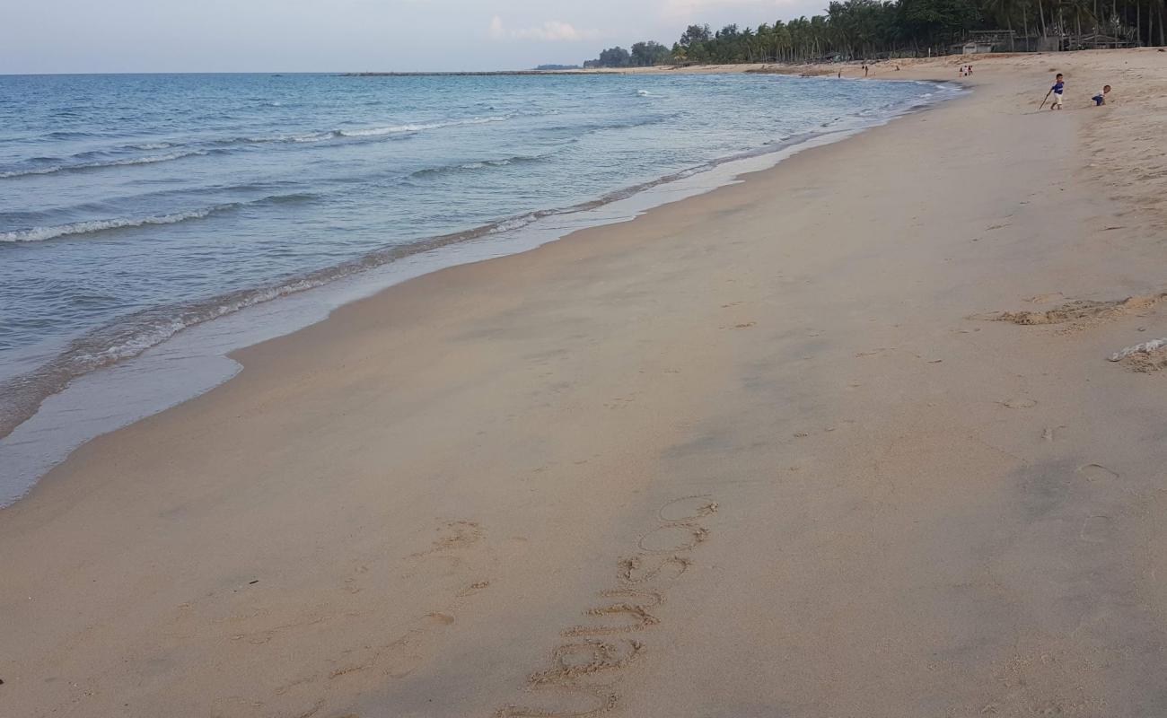 Photo de Ban Kubu Beach avec sable lumineux de surface