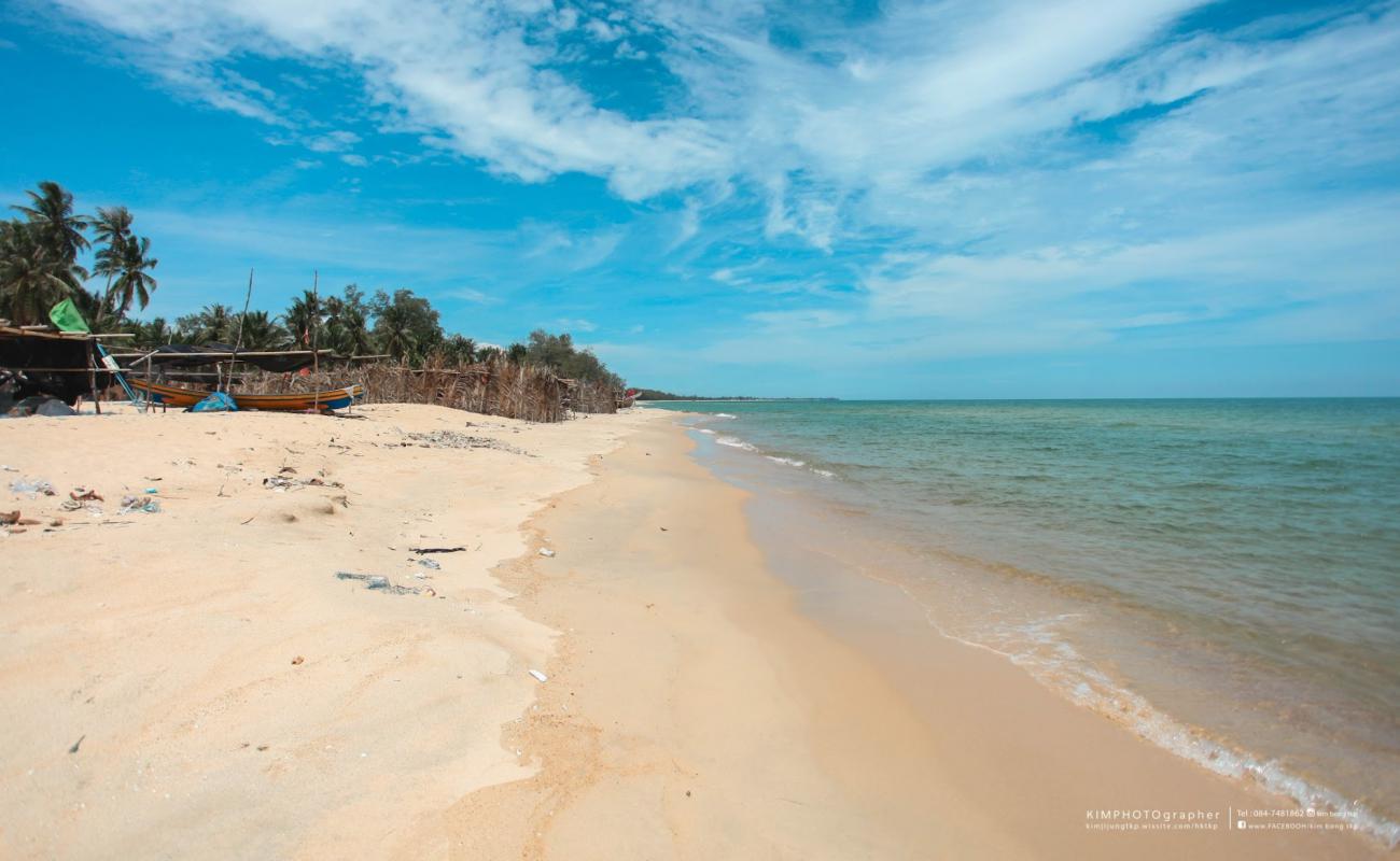 Photo de Talo Kapo Beach avec sable beige de surface