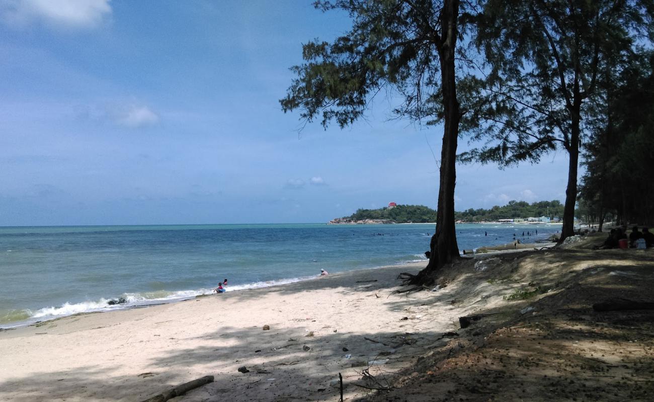 Photo de Kao Seng Beach avec sable beige de surface