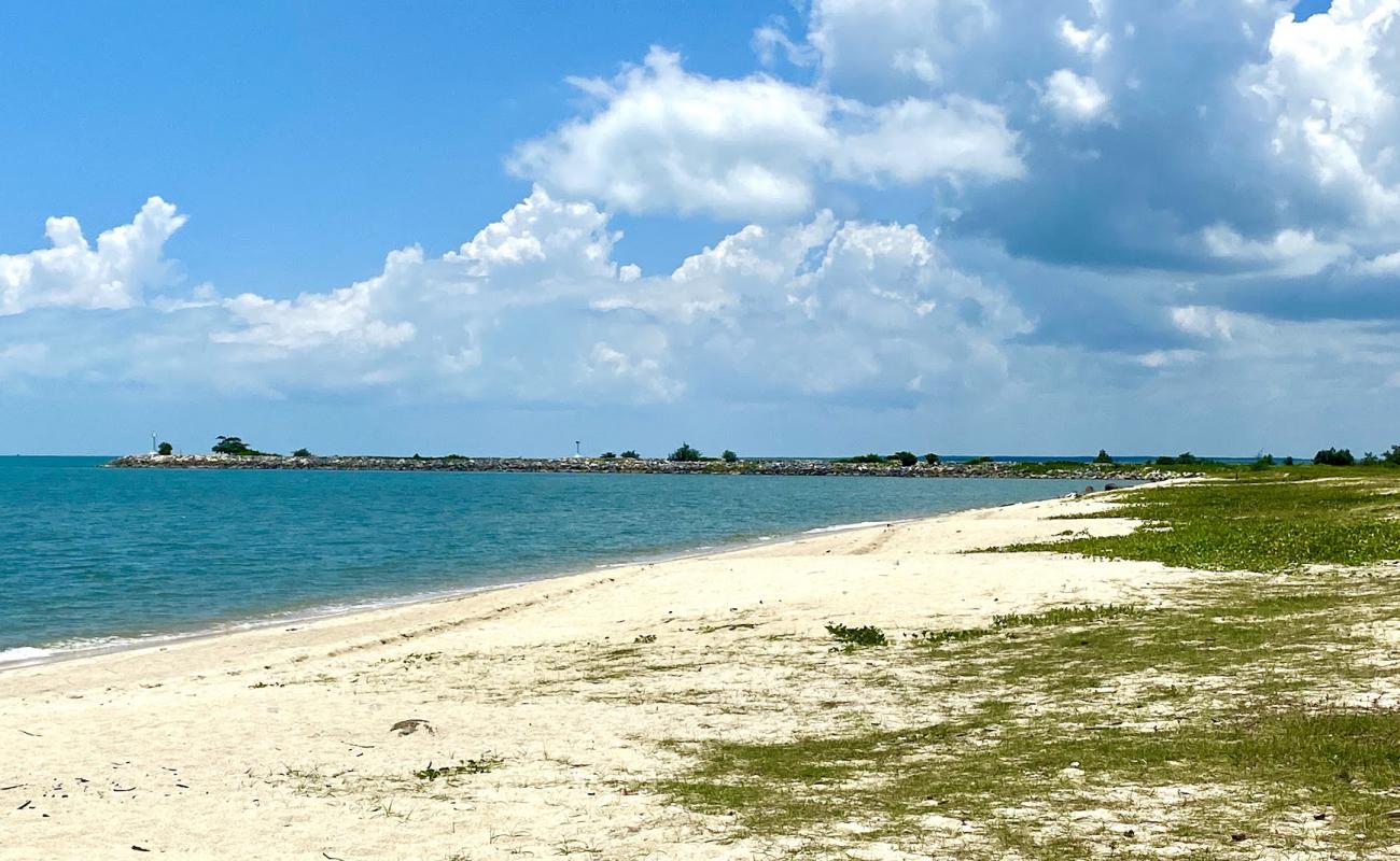 Photo de Tha Soong Beach avec sable blanc de surface