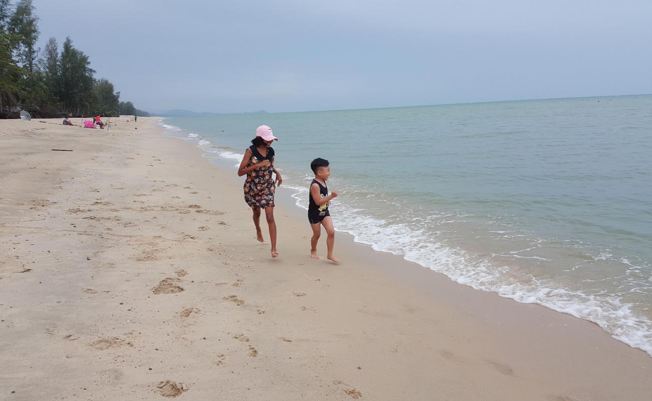 Photo de Hummingbird's Beach avec sable blanc de surface