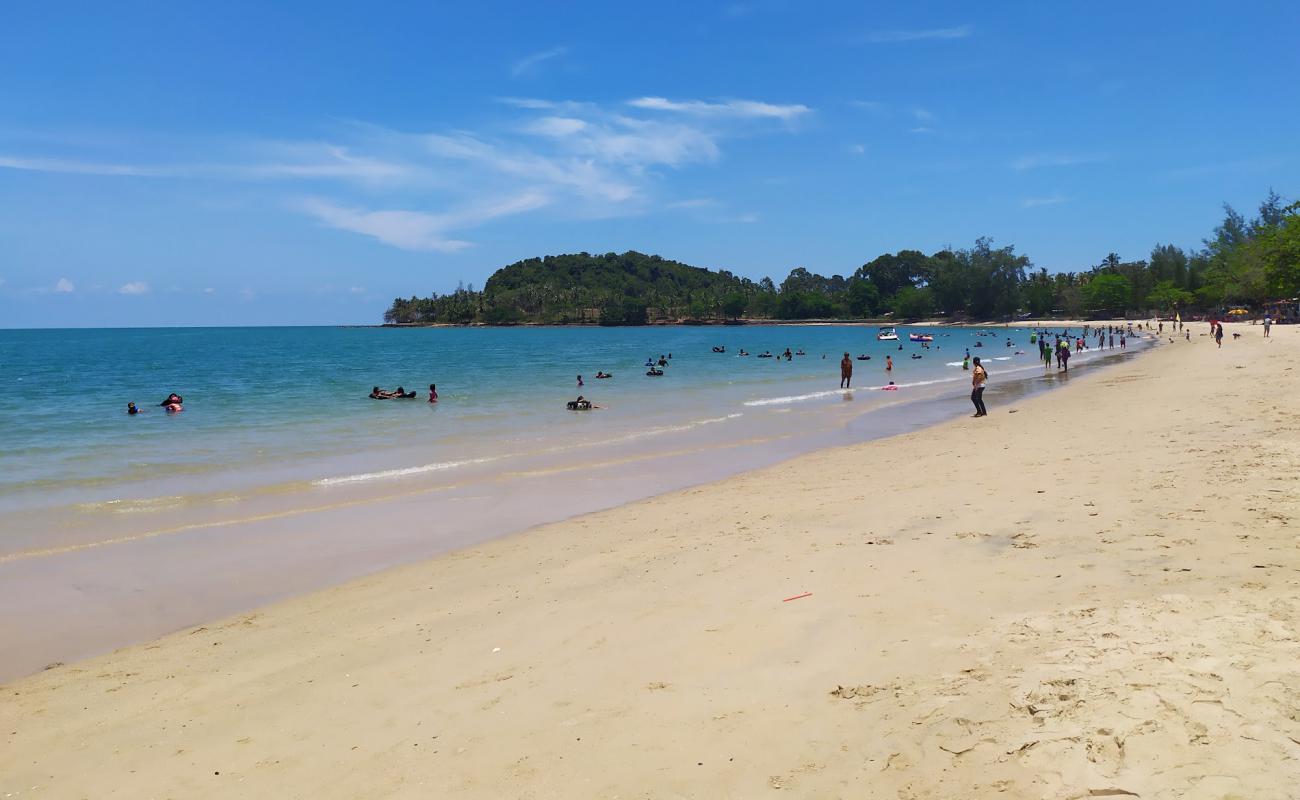 Photo de Sichon Beach avec sable beige de surface