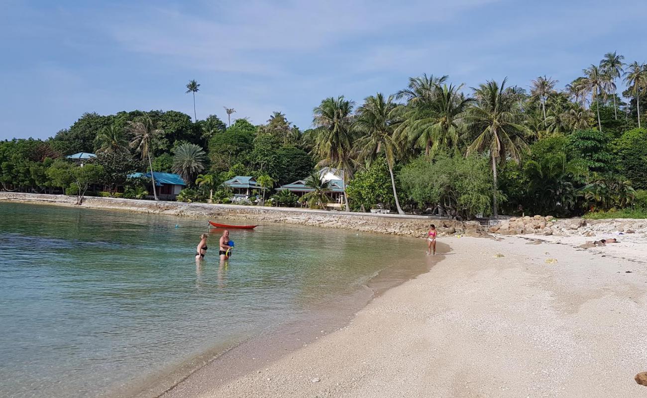 Photo de Haad Tien Beach avec sable beige de surface