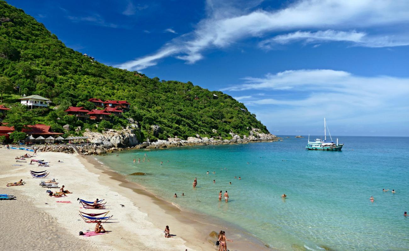 Photo de Ao Luek Beach avec sable beige de surface