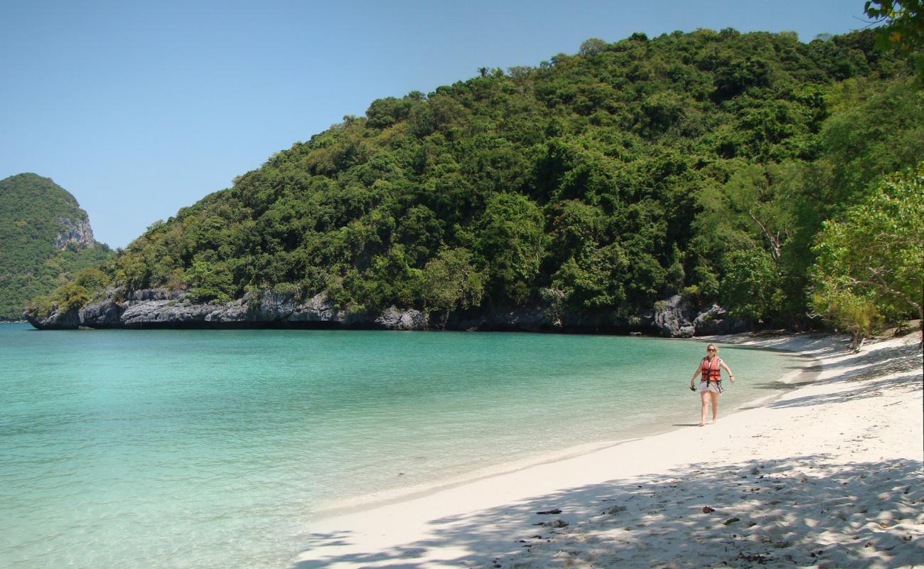 Photo de Ko Mae Ko Beach I avec sable lumineux de surface