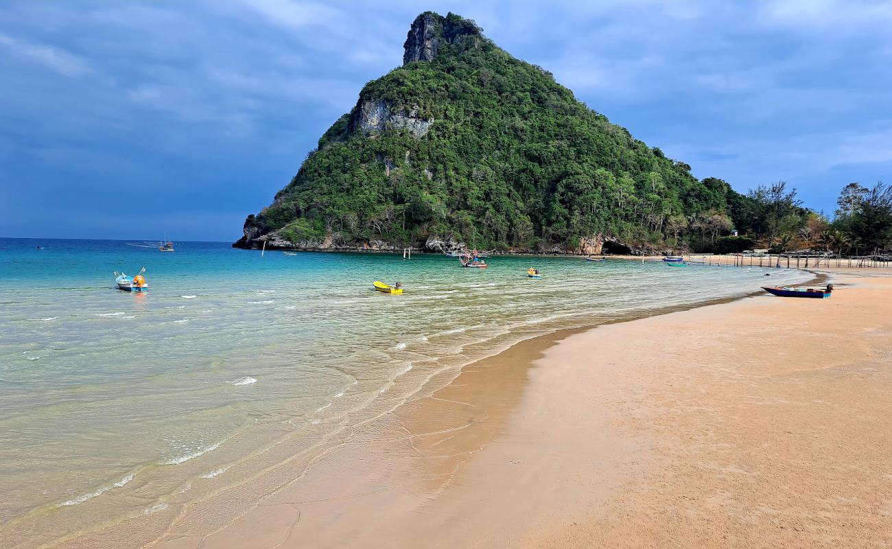 Photo de Tham Thong-Bang Boet Beach avec sable lumineux de surface