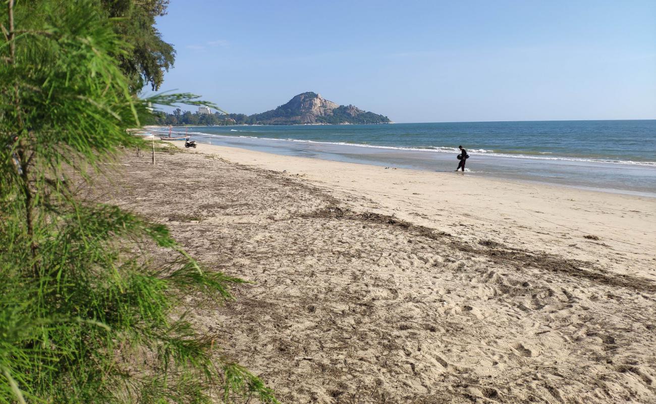 Photo de Suan Son Beach avec sable beige de surface