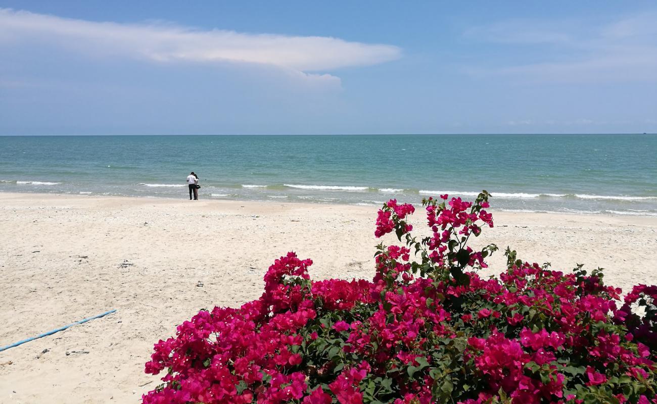 Photo de Cha-am Site B avec sable beige de surface