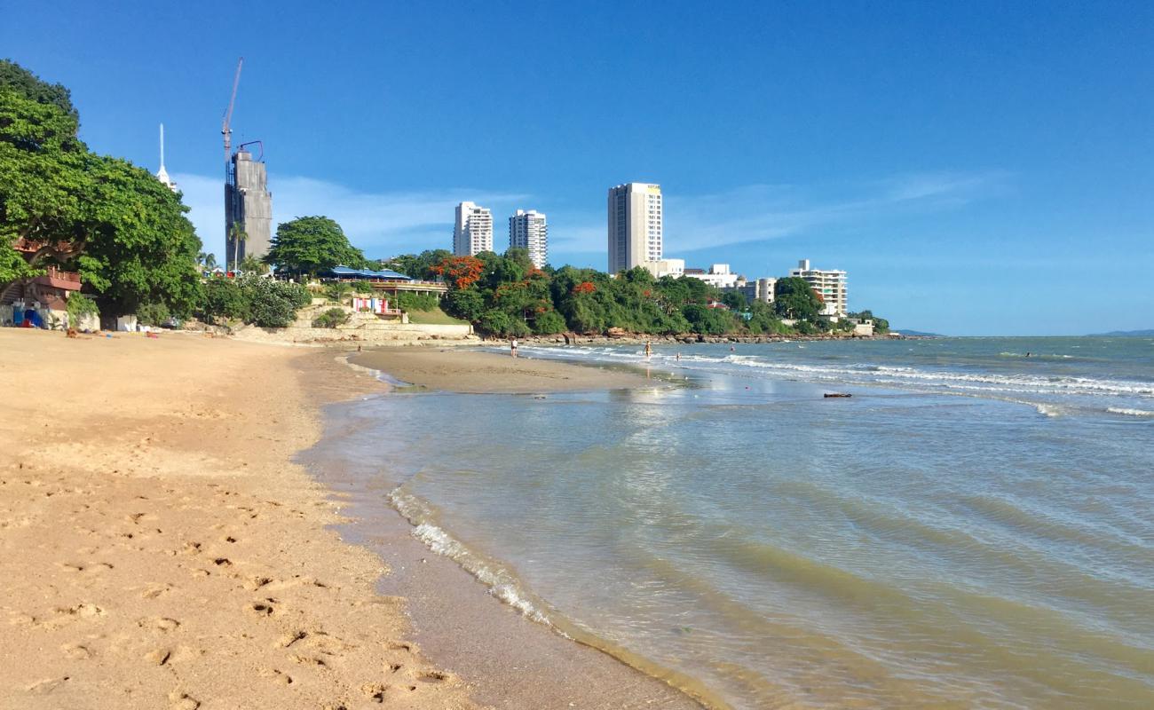 Photo de Paradise Beach avec sable lumineux de surface