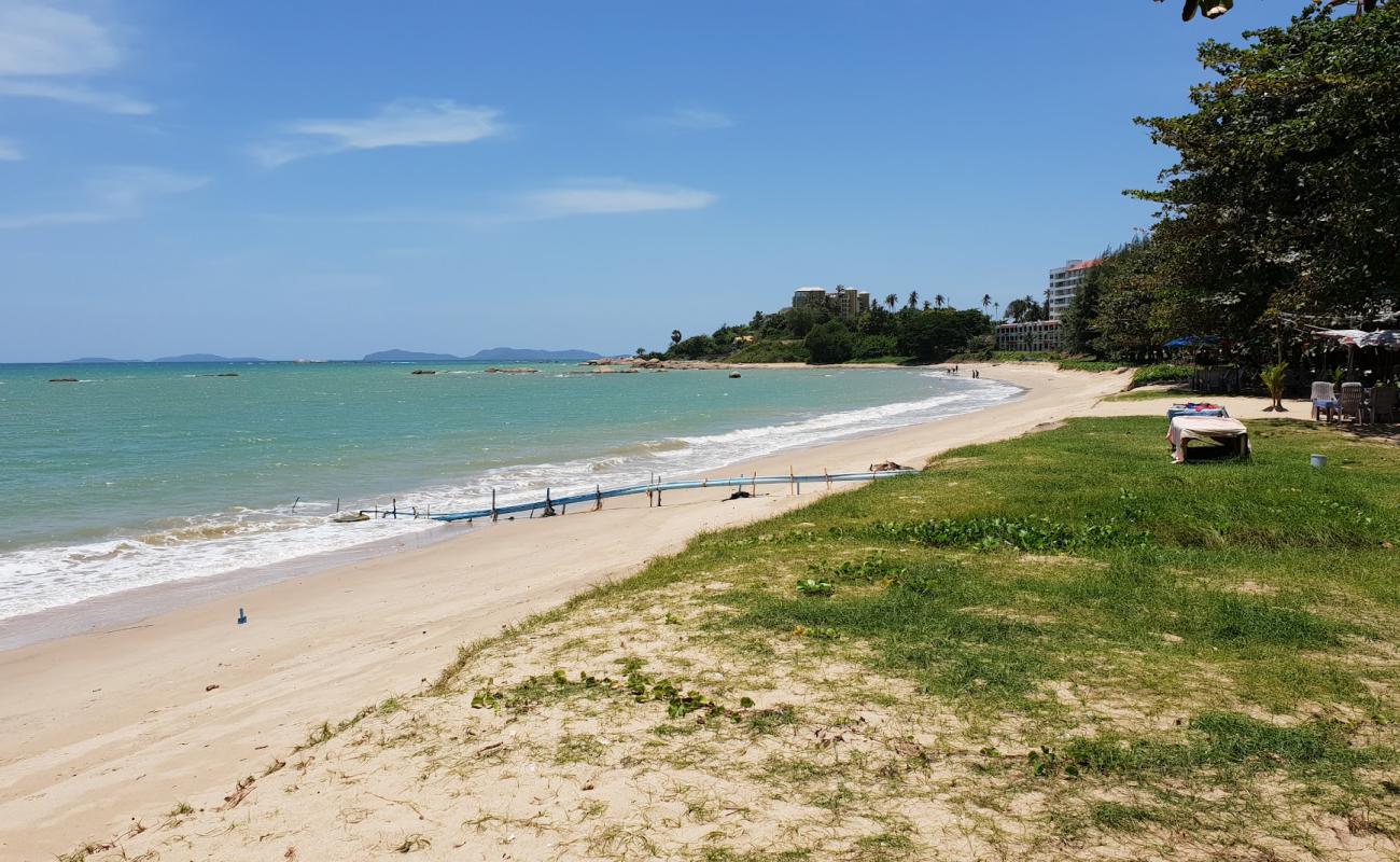 Photo de Phayun Beach avec sable lumineux de surface