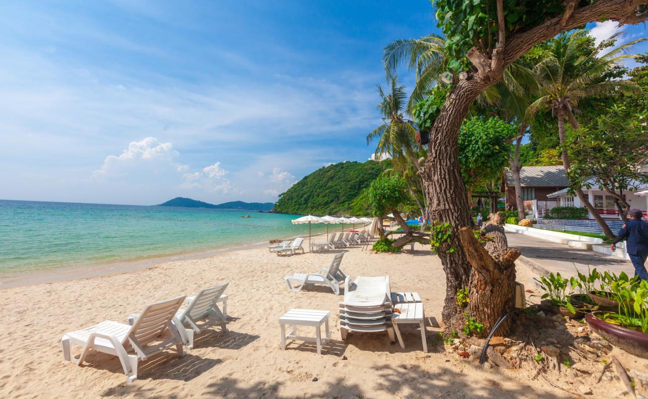 Photo de Prao Beach avec sable lumineux de surface