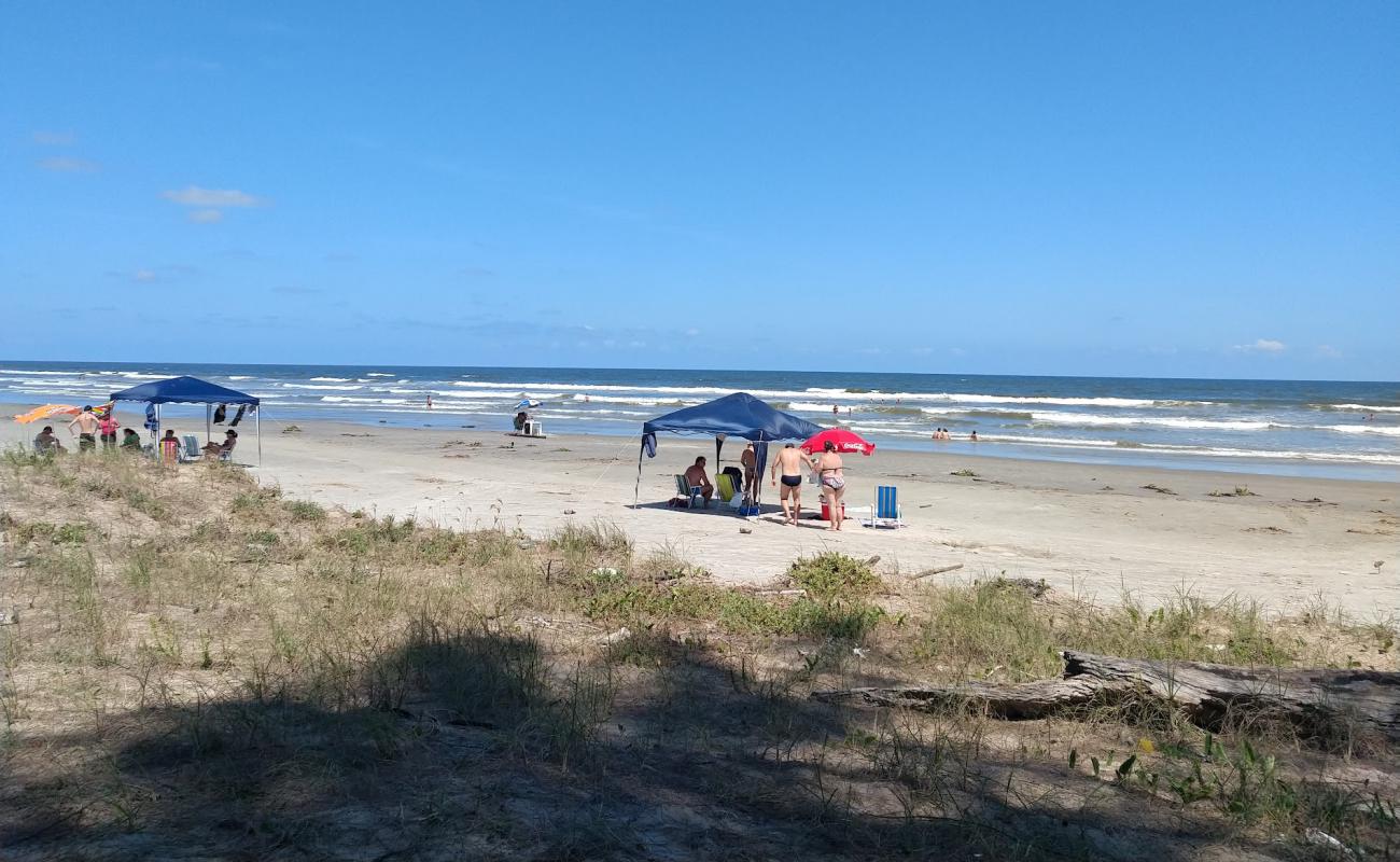 Photo de Praia Meu Recanto avec sable beige de surface
