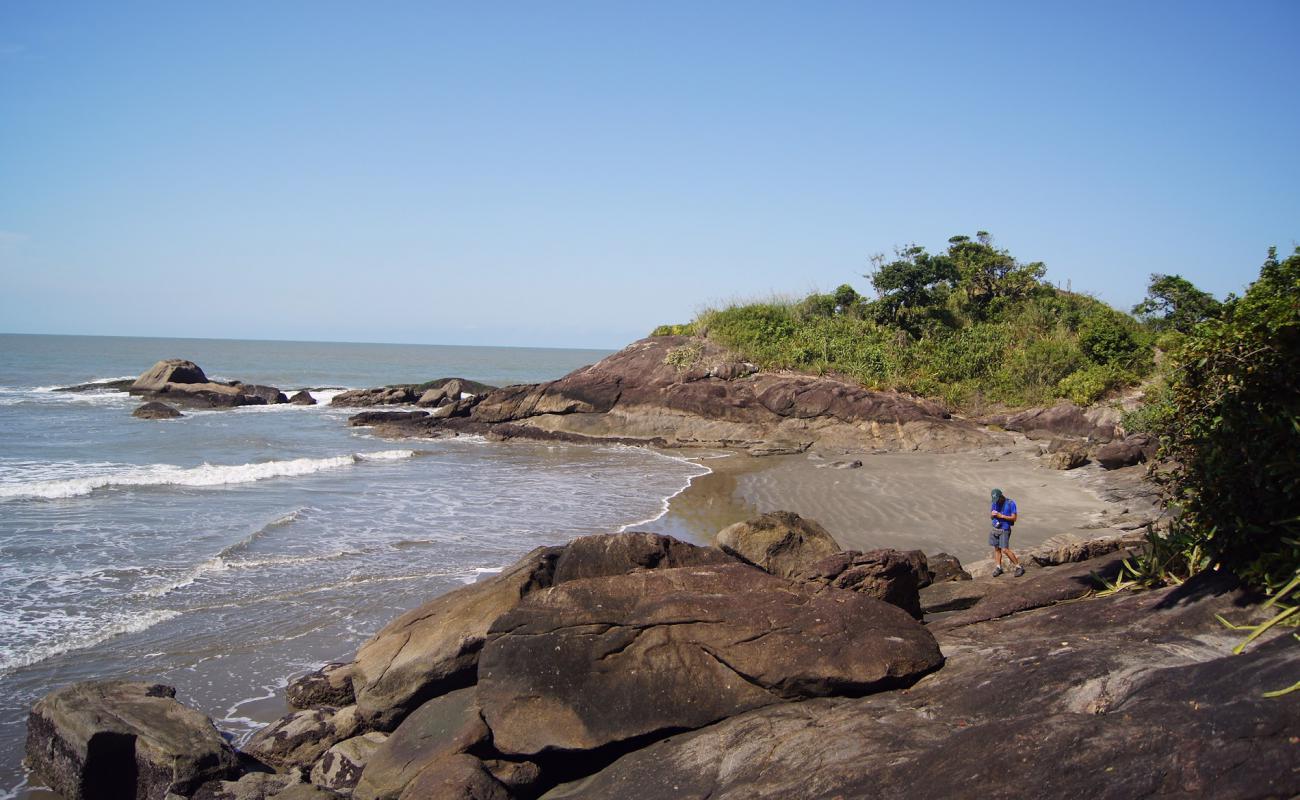 Photo de Praia do Indio avec sable beige fin de surface